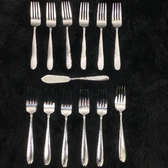 Mikasa Elyson 18/10 Stainless Steel 12 Dinner Forks 1 Butter Knife Bundle - Picture 1 of 14